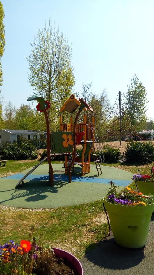 Mobilhome Familial Onzain Kültér fotó